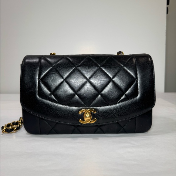 CHANEL Handbags - Chanel Black Matelasse Diana flap Bag